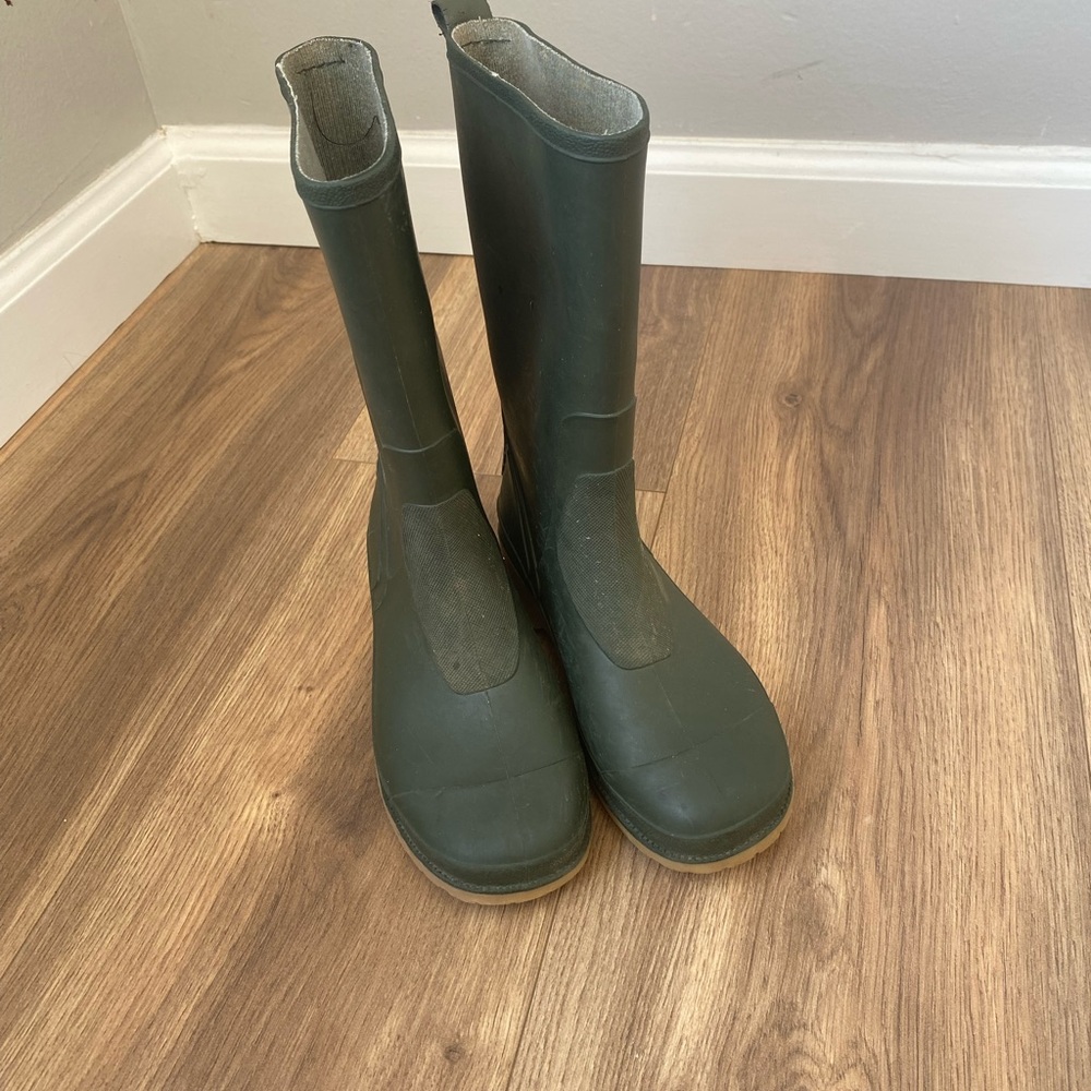 Hunter Green Rubber Rain Boots
